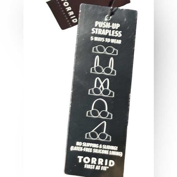 New Torrid Curve Underwire Padded Bra Size 42C - Picture 4 of 6